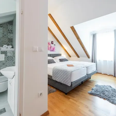 Villa Anita, *