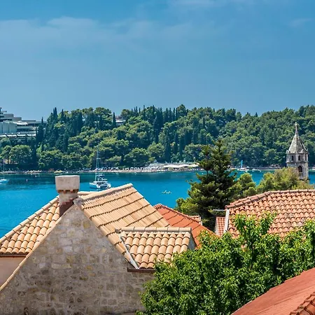 Anita, Cavtat