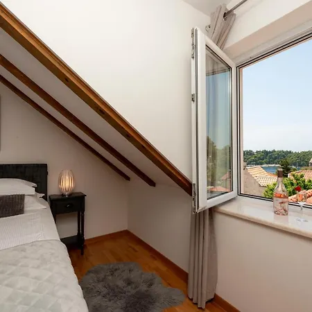 Anita, Цавтат